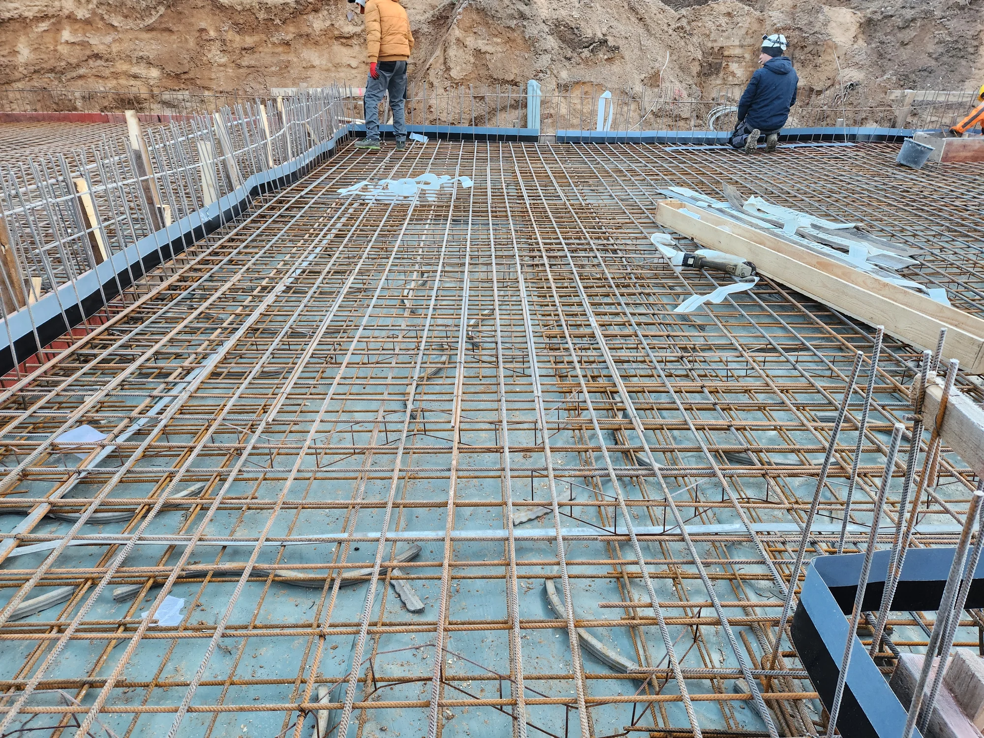 Reinforcement of a foundation slab for a single-family house